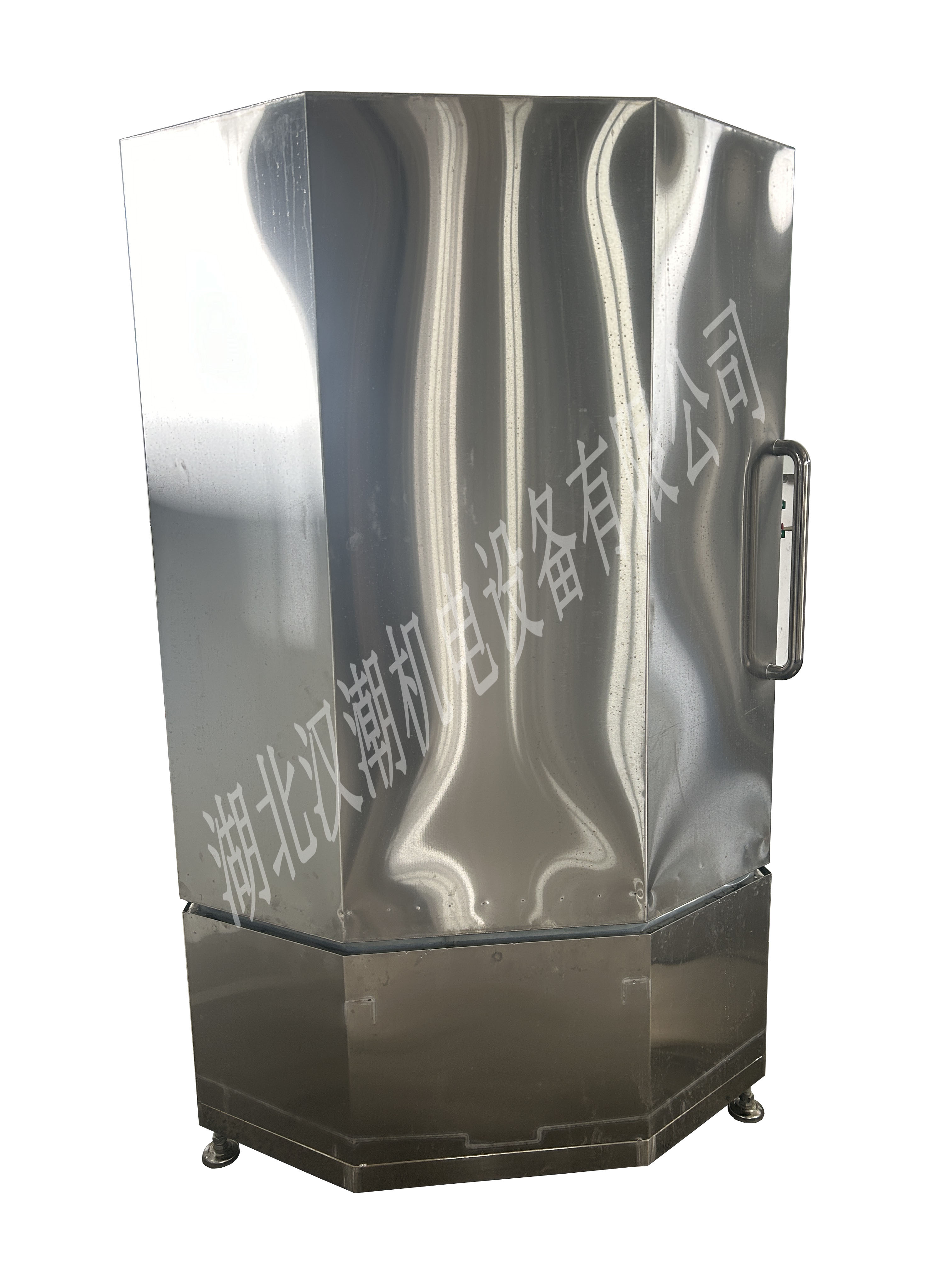 立式旋轉(zhuǎn)噴淋清洗艙(圖3)